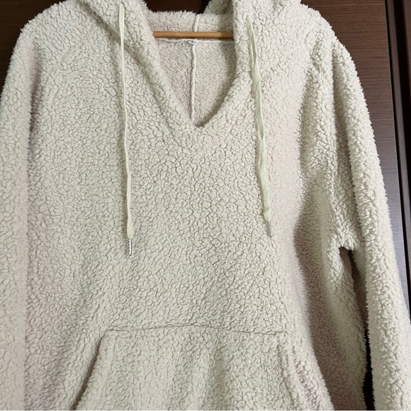 Forever 21 Drawstring Sherpa oversized Hoodie - Picture 2 of 6